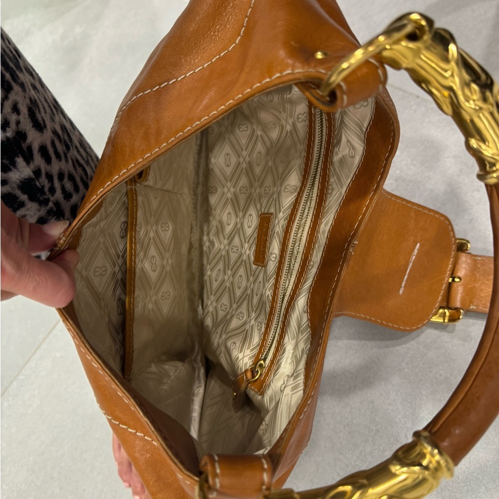 Escada bag - Picture 6 of 12